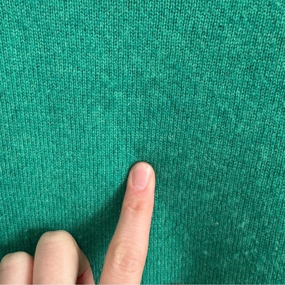 J. Crew Womens M/L Cashmere Classic Fit Crewneck Sweater Green Minimalist Preppy - Picture 6 of 9